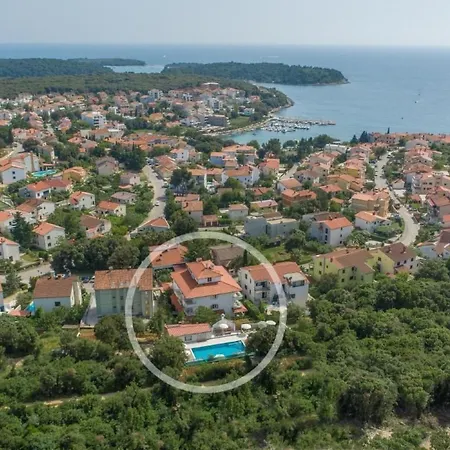 In Pjescana Uvala Mit Garten- Grill By Interhome Apartamento Pula