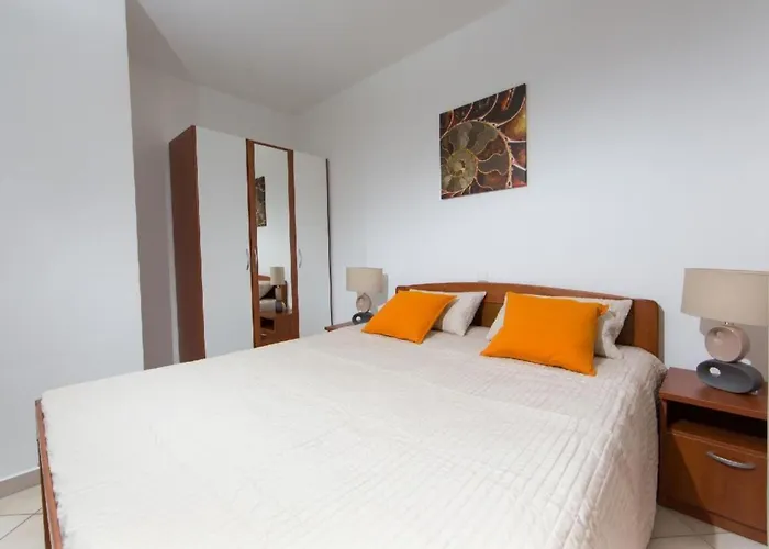 Апартаменти In Pjescana Uvala Mit Garten- Grill By Interhome *