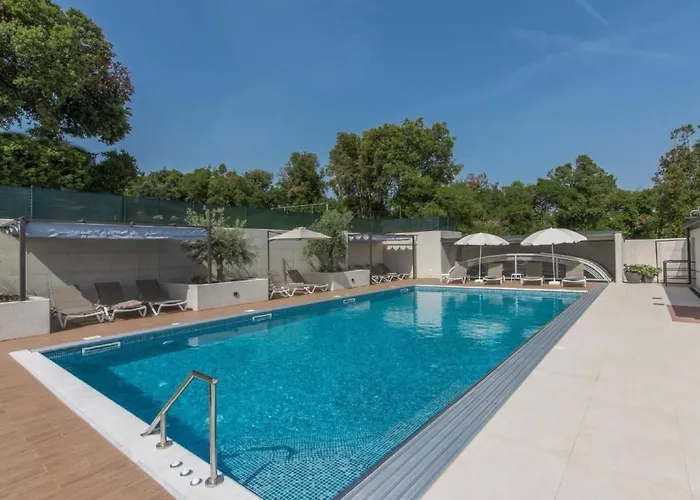 In Pjescana Uvala Mit Garten- Grill By Interhome *